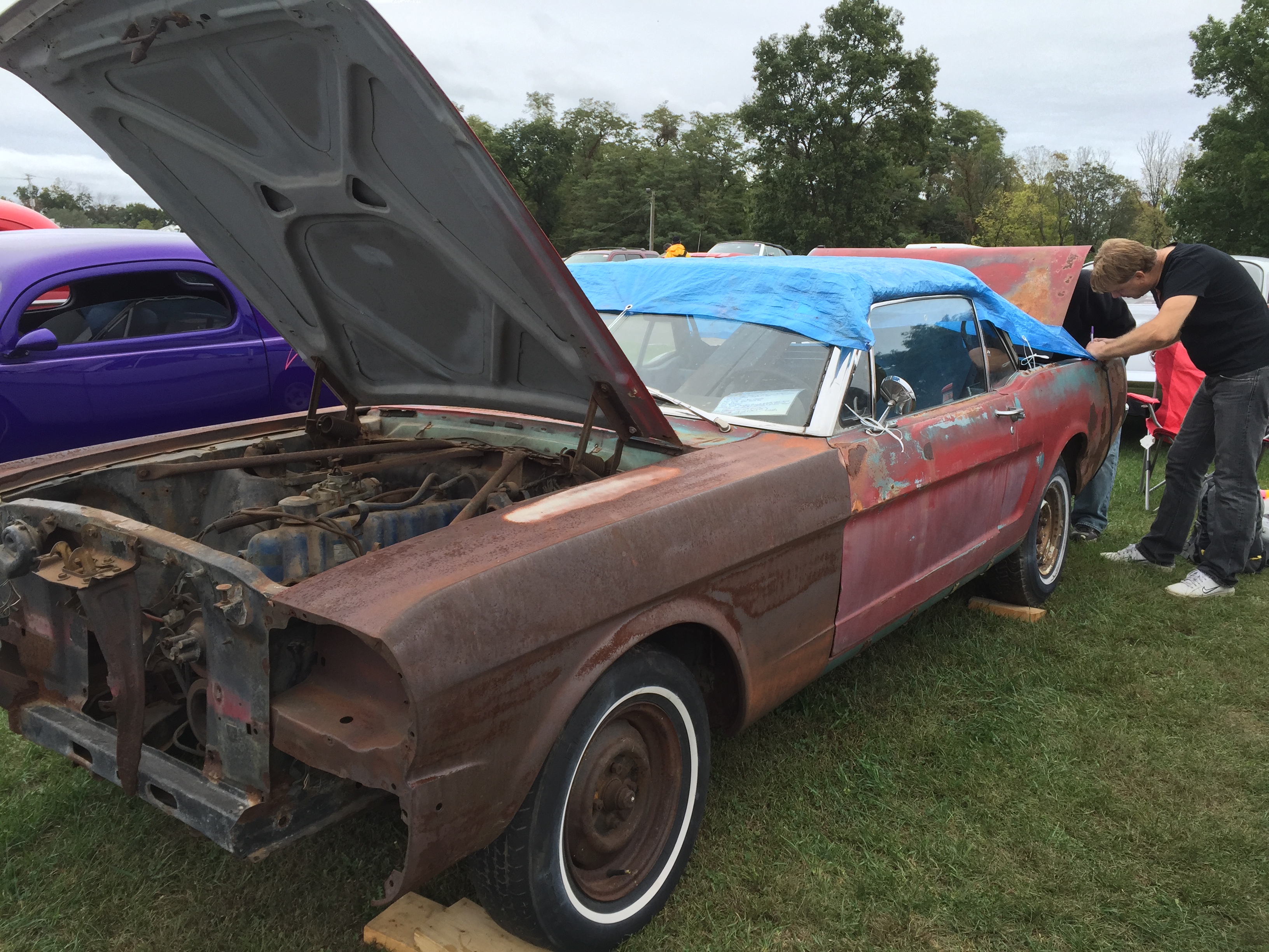 Car corral in association with Mel´s